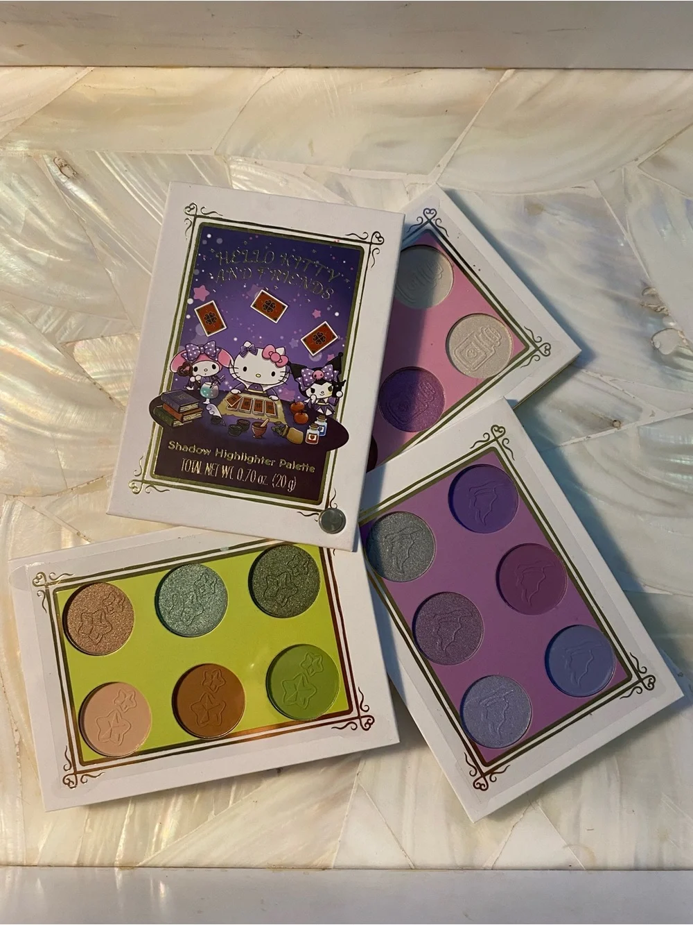 Hello Kitty and Friends Tarot Card Eye Shadow & Highlighter Palette -